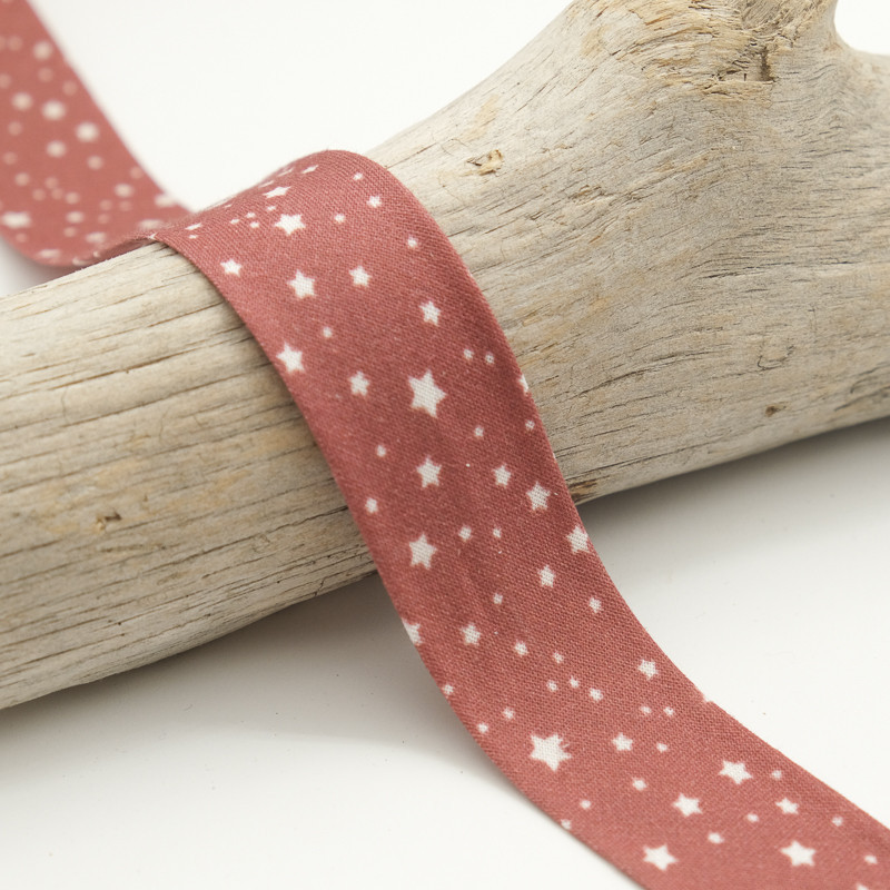 25mm Printed Bias Tape with White Stars on a Brick-Red Background - Maison Klem